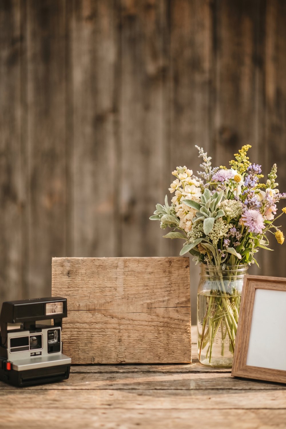 12 wedding guest book alternatives